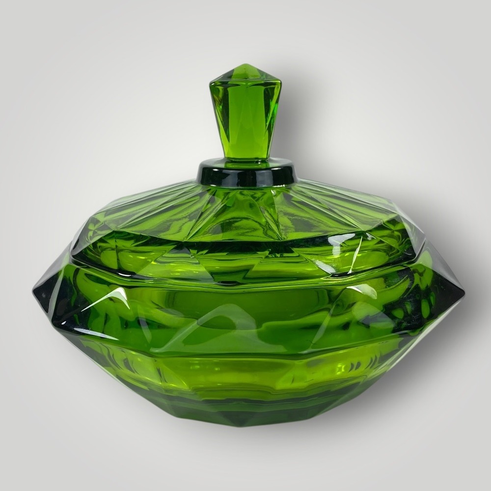 Viking Glass Emerald Green Lidded Candy Dish Diamond Point Décor 1960s 1970s